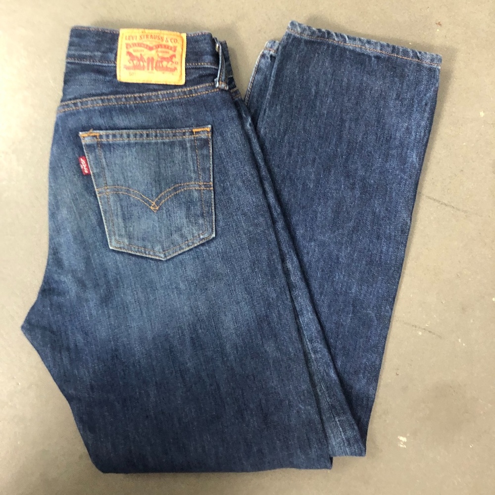 Levis high rise straight leg wedgies